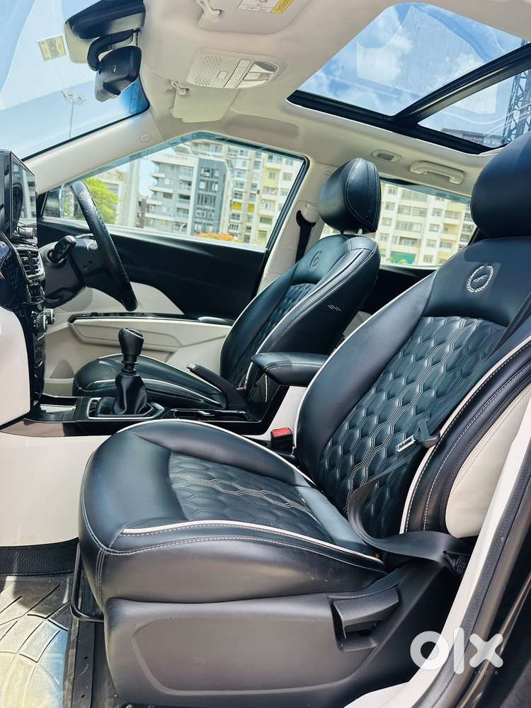 Mahindra Xuv 3xo Ax7 Diesel Mt, 2024, Diesel