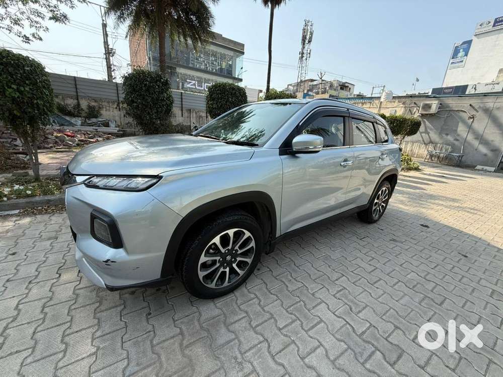 Maruti Suzuki Grand Vitara 2023 Petrol Well Maintained