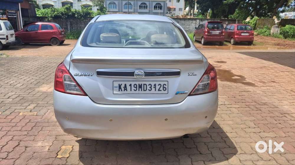 Nissan Sunny Diesel 2013