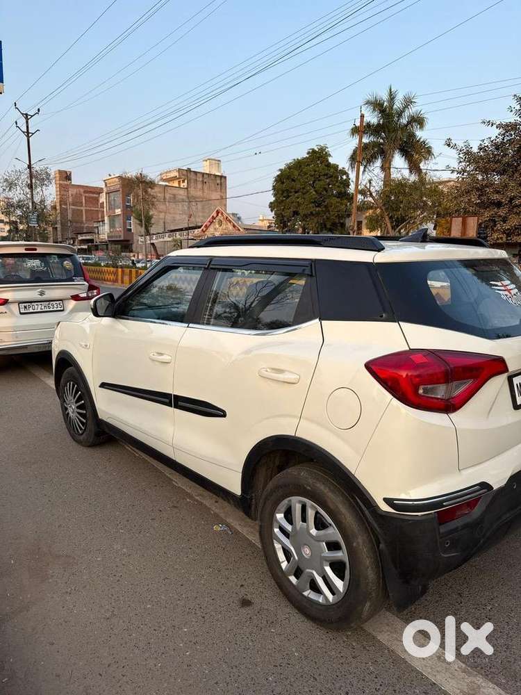 Mahindra Xuv300 W4 2021 Diesel Well Maintained