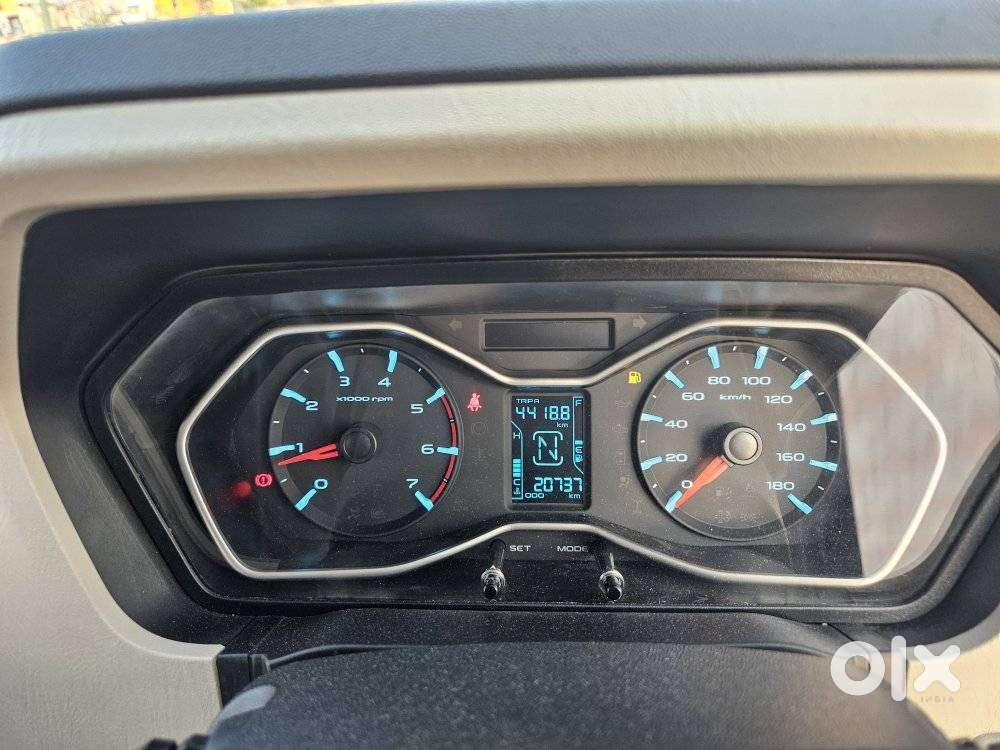 Mahindra Scorpio Classic 2.2 S 11 Mt 7 Cc, 2025, Diesel