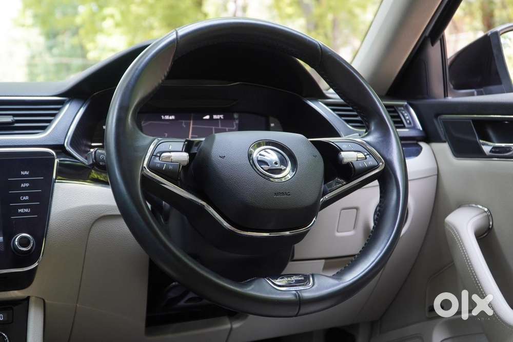 Skoda Superb L&k 2.0 Tdi At, 2023, Petrol