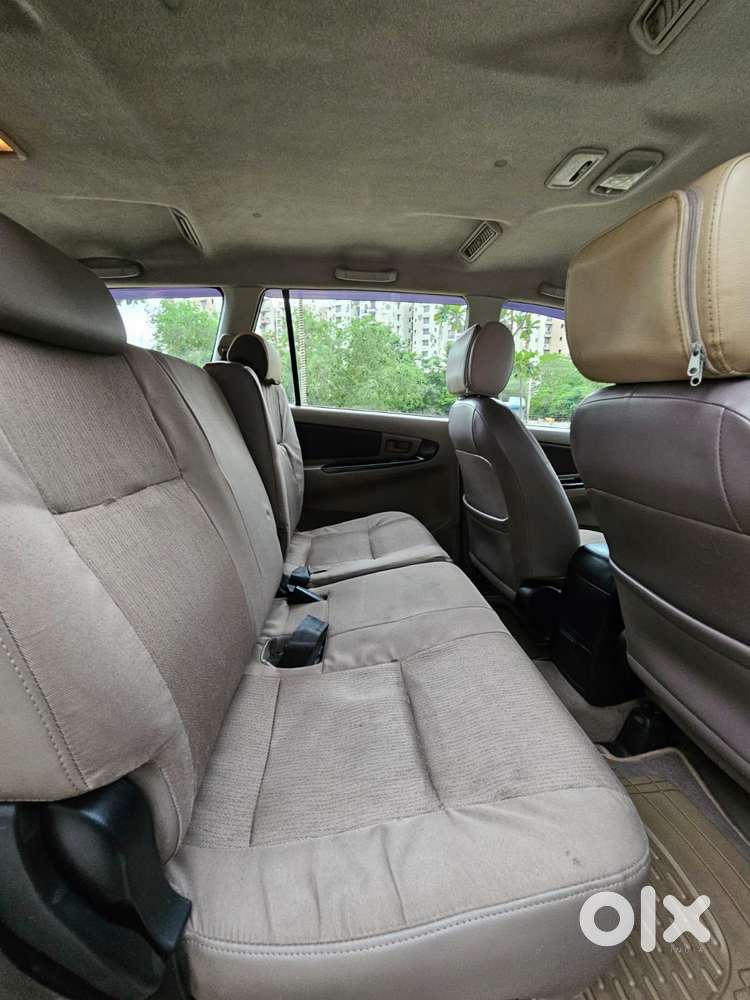 Toyota Innova 2.5 G (diesel) 8 Seater, 2016, Diesel