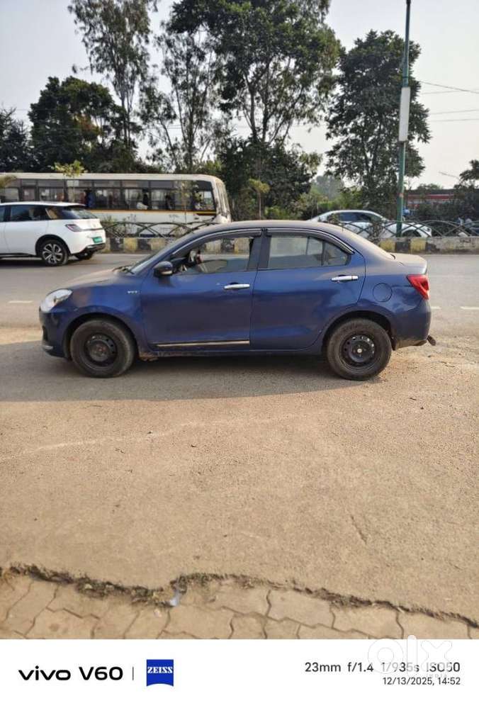 Maruti Suzuki Swift Dzire 1.2 Vxi Bsiv, 2017, Petrol