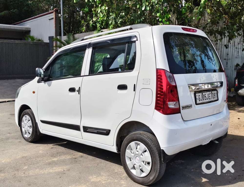 Maruti Suzuki Wagon R Vxi Amt Opt, 2014, Cng & Hybrids