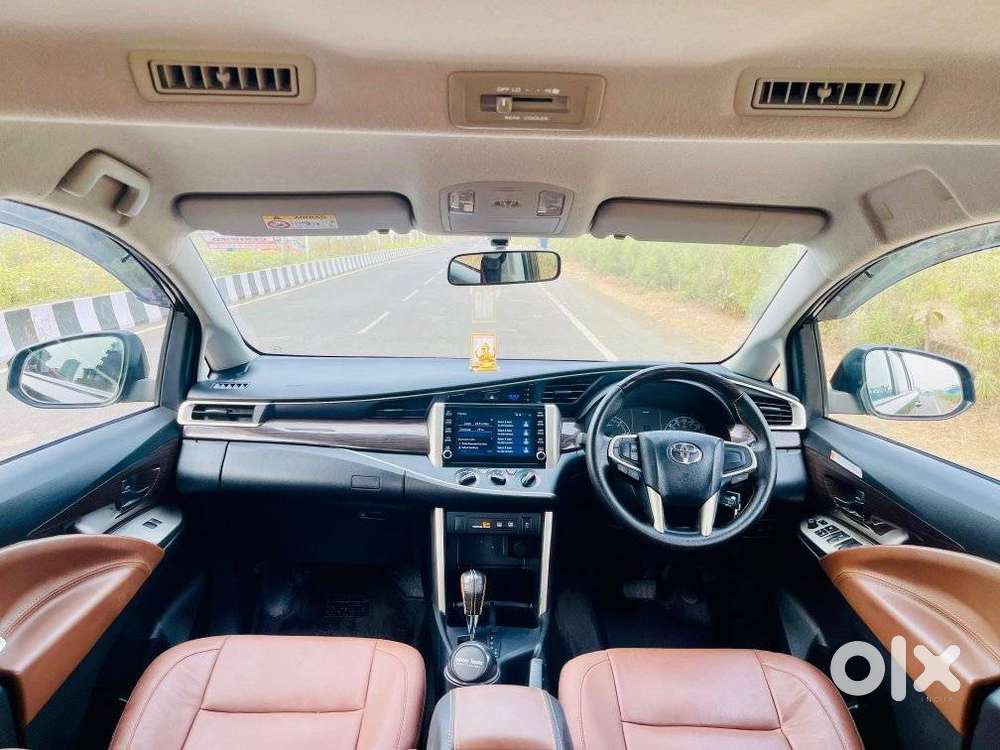 Toyota Innova Crysta 2.8z Automatic, 2017, Diesel