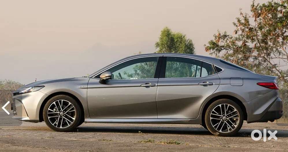 Toyota Camry, 2024, Petrol
