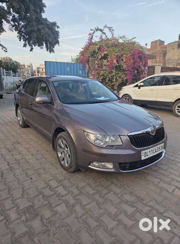 Skoda Superb 2013-2015 Elegance 1.8 Tsi Mt, 2014, Petrol
