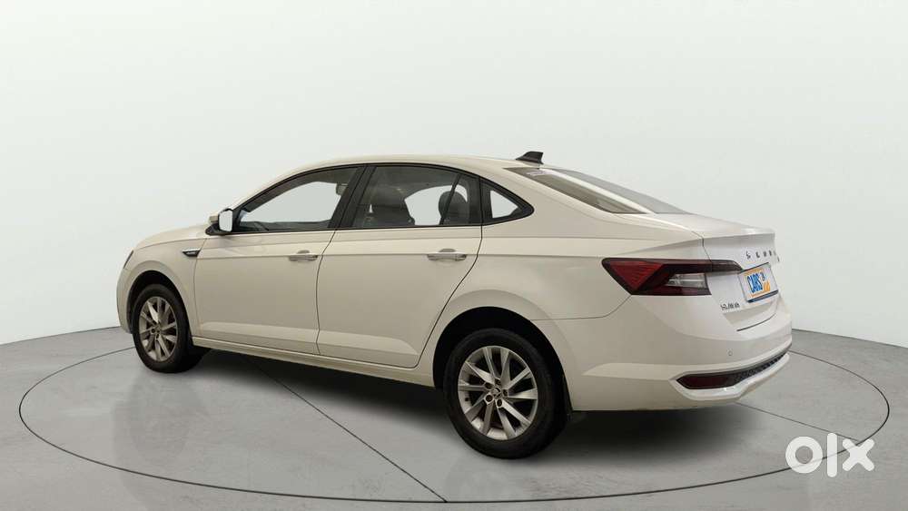 Skoda Slavia 1.0 Ambition Tsi, 2022, Petrol