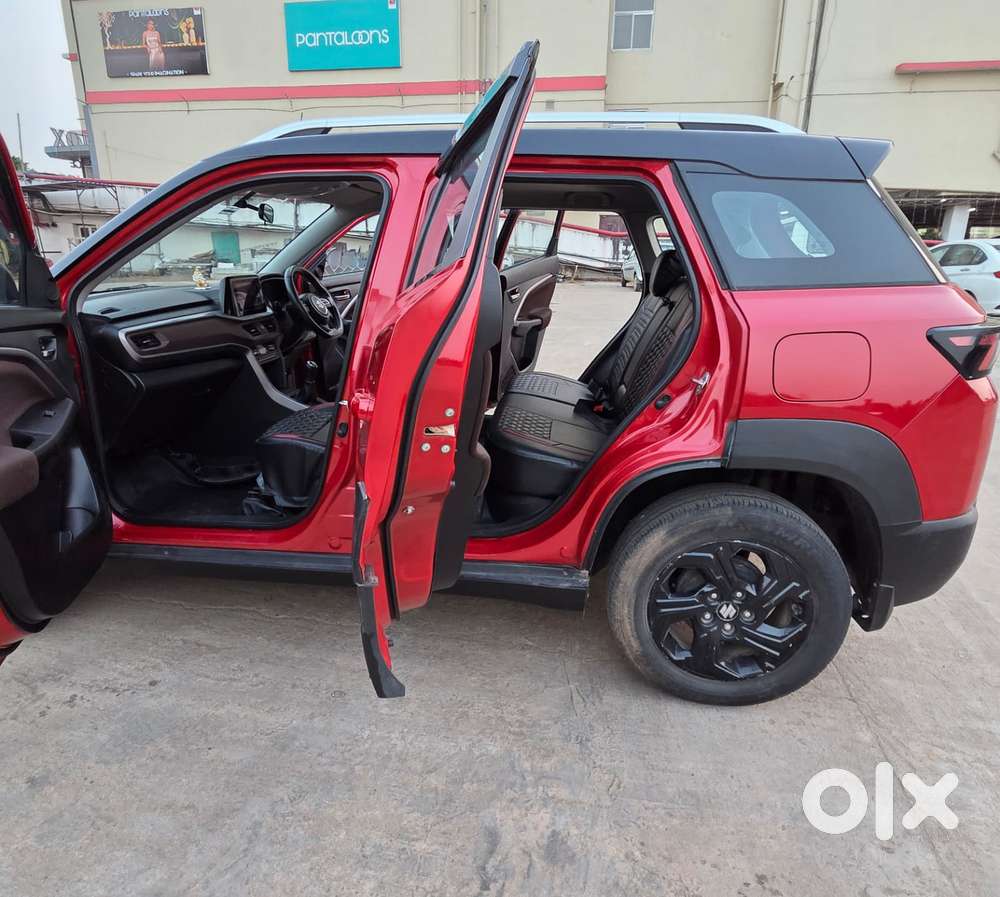 Maruti Suzuki Brezza 1.5 Zxi Smart Hybrid Dual Tone, 2023, Petrol