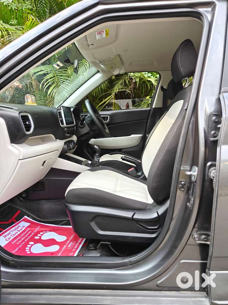 Hyundai Venue S 1.2 Petrol, 2024, Petrol