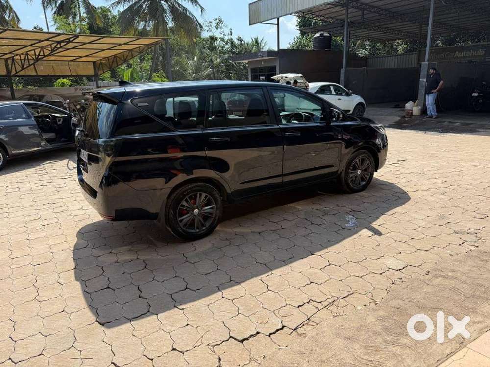 Toyota Innova Crysta 2.4 G Plus Mt 8 Str, 2021, Diesel