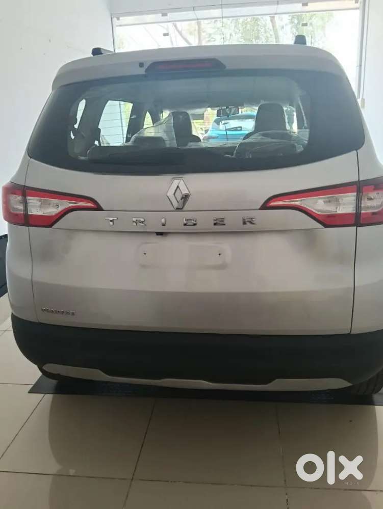 Renault Triber Facelift 2025 Petrol 23000 Km Driven