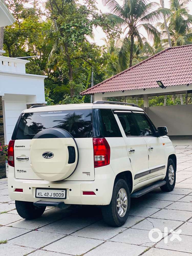 Mahindra Tuv 300 T8 Amt (automatic), 2016, Diesel
