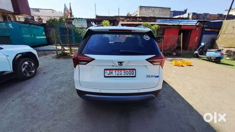 Mahindra Xuv700 2024 Diesel 75000 Km Driven