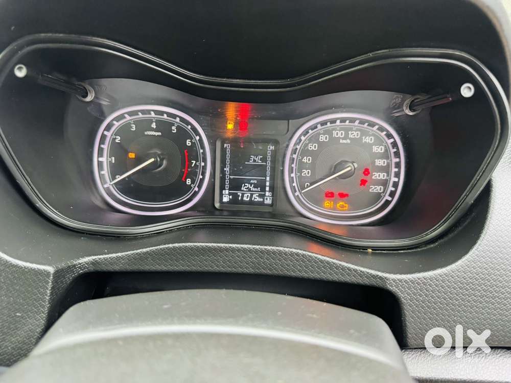Maruti Suzuki Brezza 1.5 Zxi Plus Smart Hybrid, 2021, Petrol