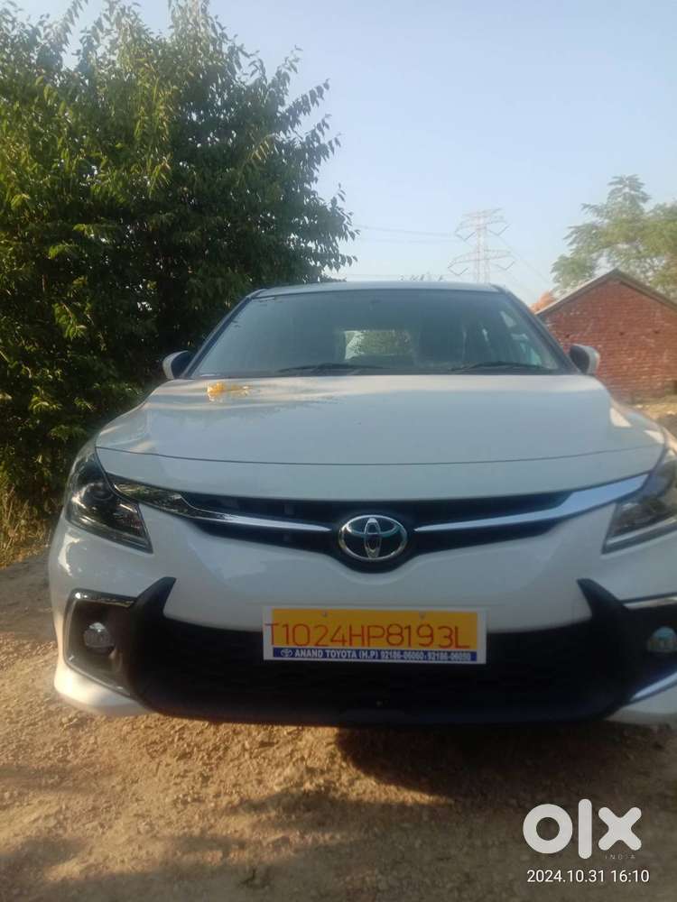 Toyota Glanza 2024 Petrol Well Maintained