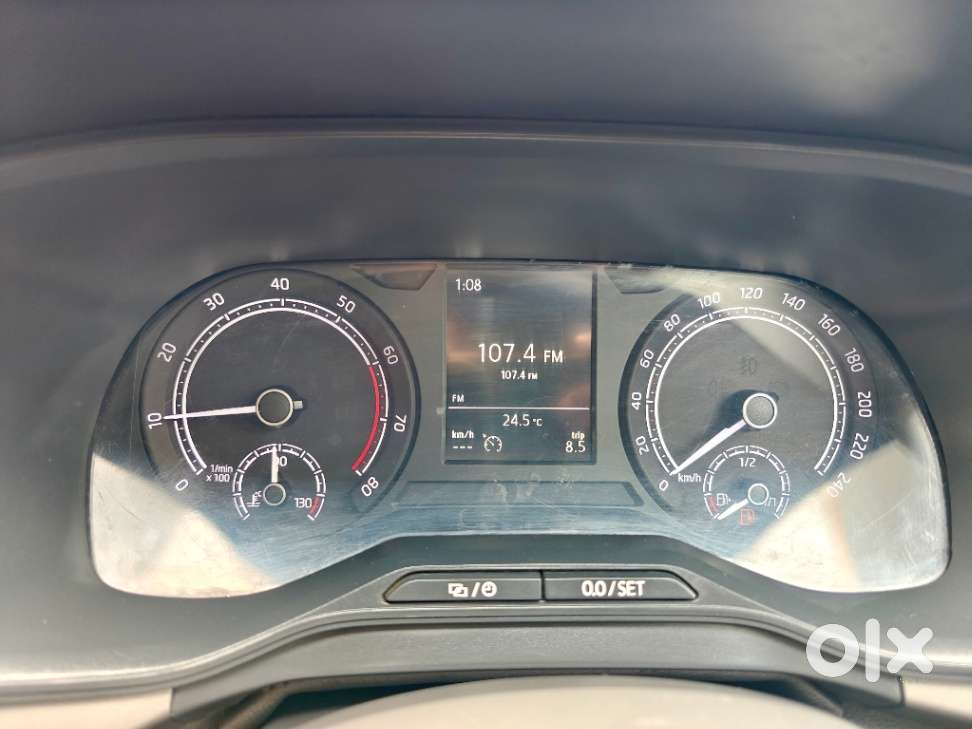 Skoda Kushaq 1.0 Tsi Ambition, 2022, Diesel