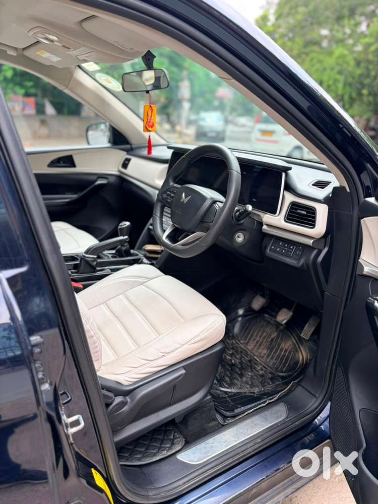 Mahindra Xuv700 Diesel Available In Immaculate Condition