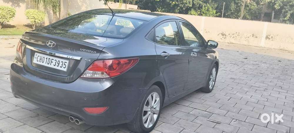 Hyundai Verna 1.6 Fluidic Vtvt S (o) At, 2011, Petrol