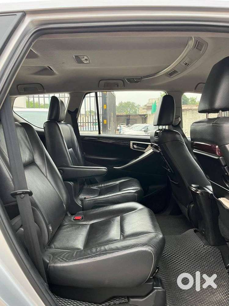 Toyota Innova Crysta 2.4 Z 7 Str, 2016, Diesel