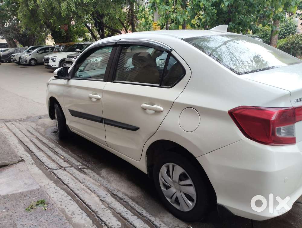 Honda Amaze, 2018, Petrol