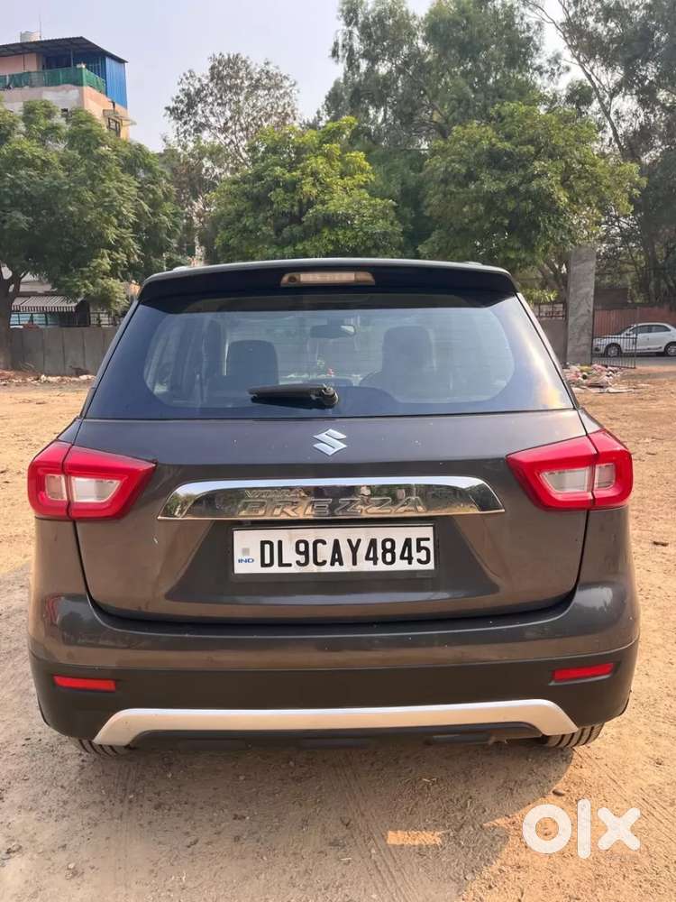 Maruti Suzuki Brezza 1.5 Zxi Plus Smart Hybrid Dual Tone, 2022, Petr..
