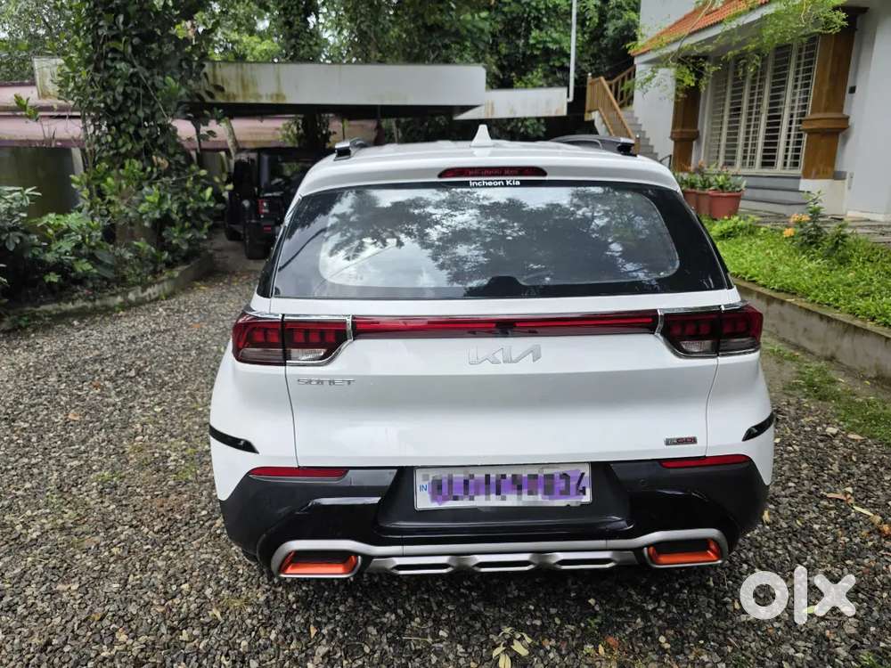 Kia Sonet Htx  Imt Anniversary Edition In White,