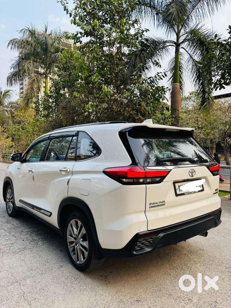 Toyota Innova Hycross 2.0 Zx Hybrid 7 Str, 2023, Electric