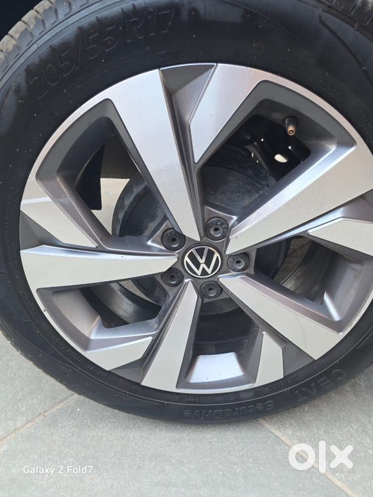 Volkswagen Taigun 1.0 Tsi Topline At, 2023, Petrol