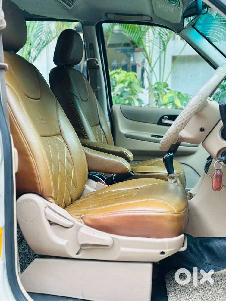 Tata Safari Storme, 2014, Petrol
