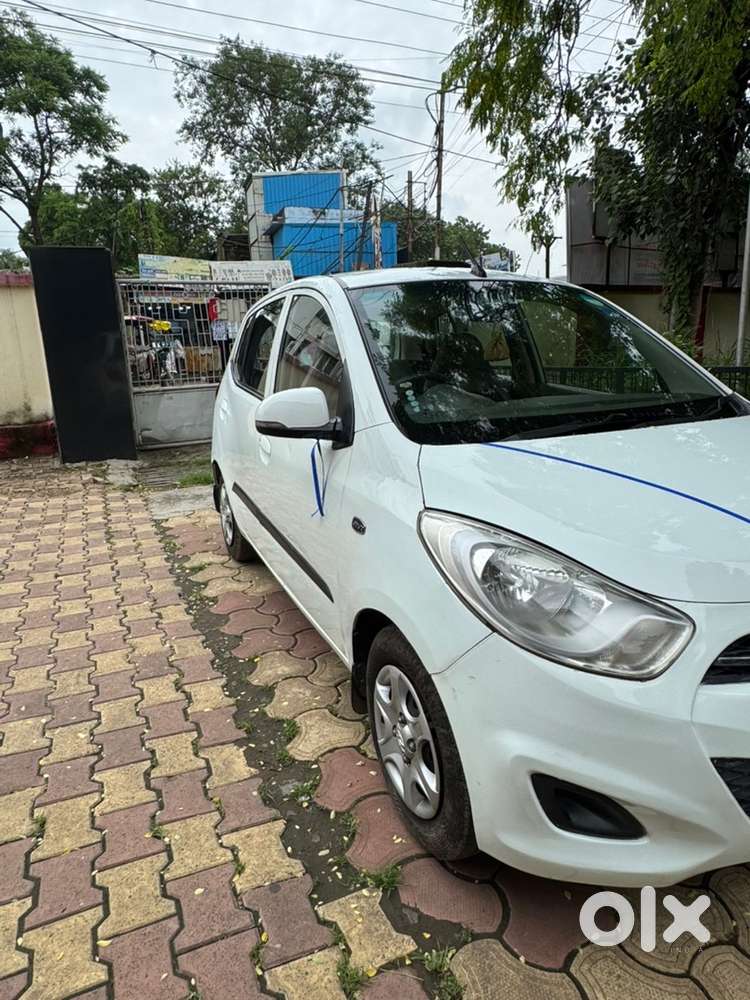Hyundai I10 2012 Petrol + Cng 75000 Km Driven At Showroom Condition