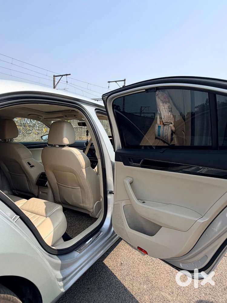 Skoda Superb L & K Petrol Automatic 2018