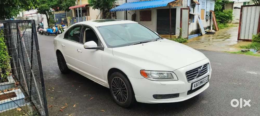 Volvo S80 3.2  2009 Petrol 117000 Km Driven