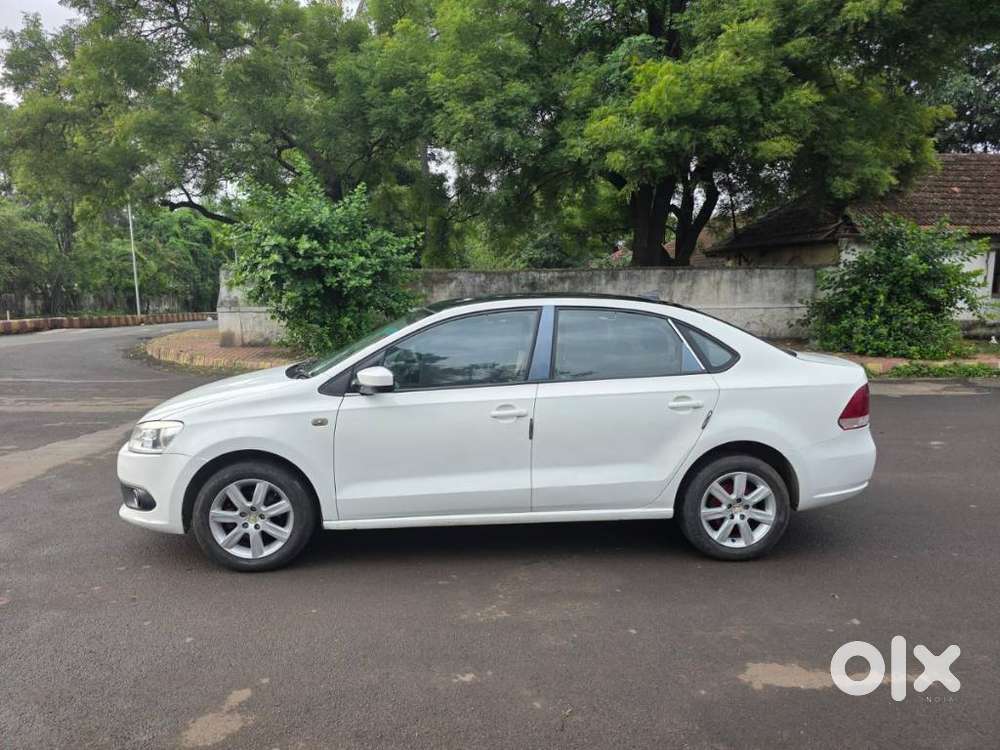Volkswagen Vento Petrol Highline At, 2012, Petrol
