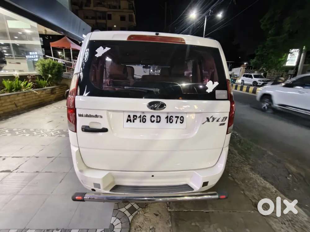 Mahindra Xylo D4 2012