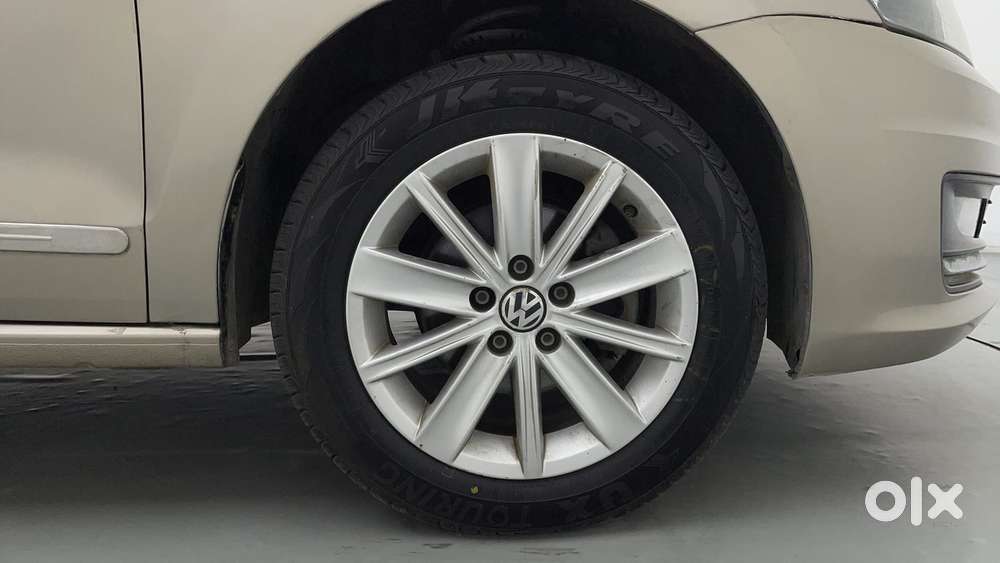 Volkswagen Vento 1.6 Highline, 2016, Petrol