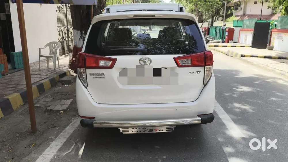Toyota Innova Crysta 2022 Diesel 270000 Km Driven