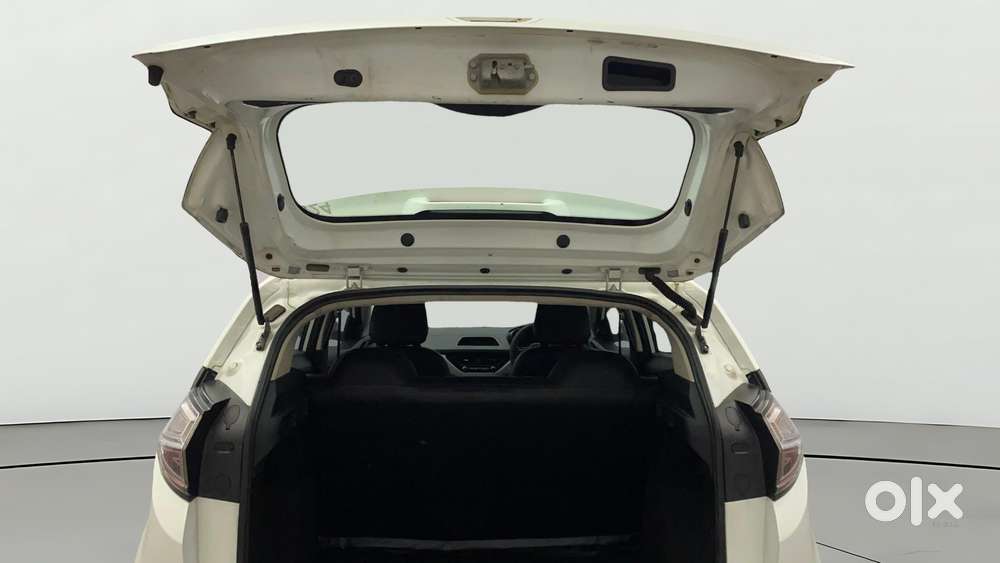 Tata Nexon 1.2 Revotron Xm, 2018, Petrol