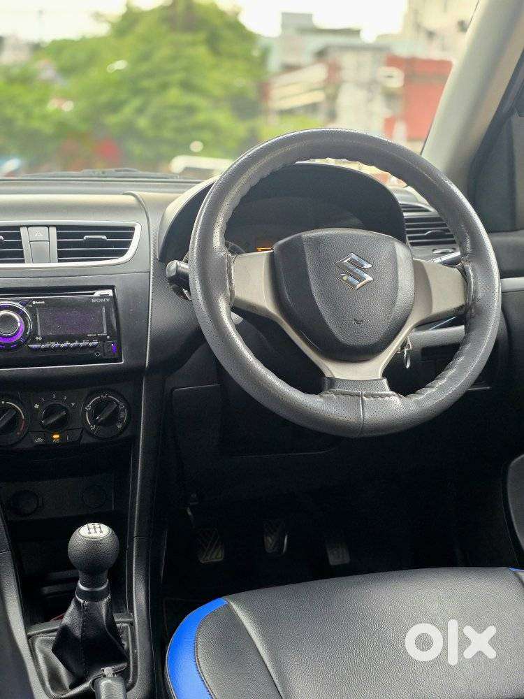 Maruti Suzuki Swift Vxi + Manual, 2014, Petrol