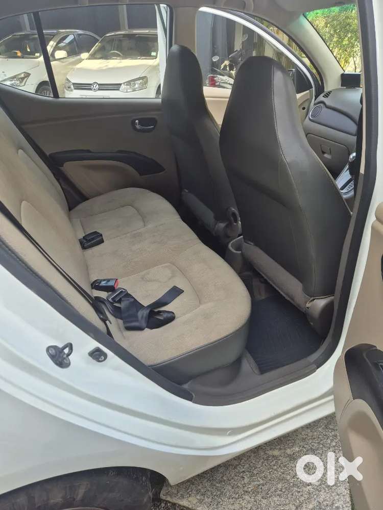 Hyundai I10 Sportz 2011