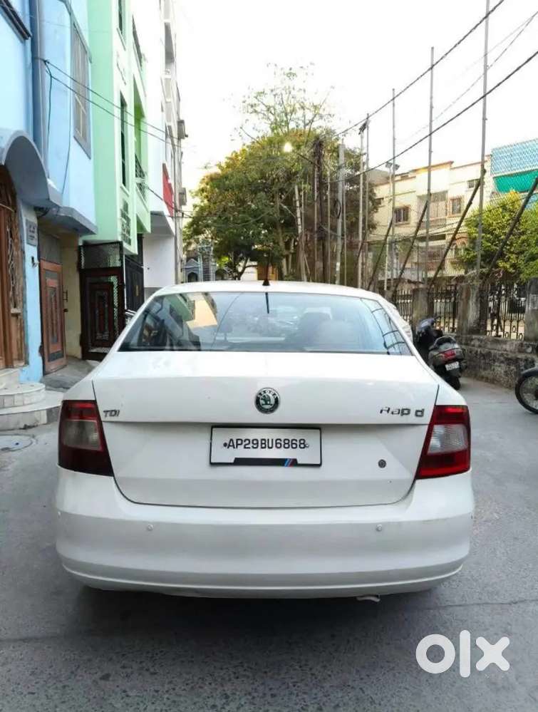 Skoda Rapid 1.5 Tdi 2013