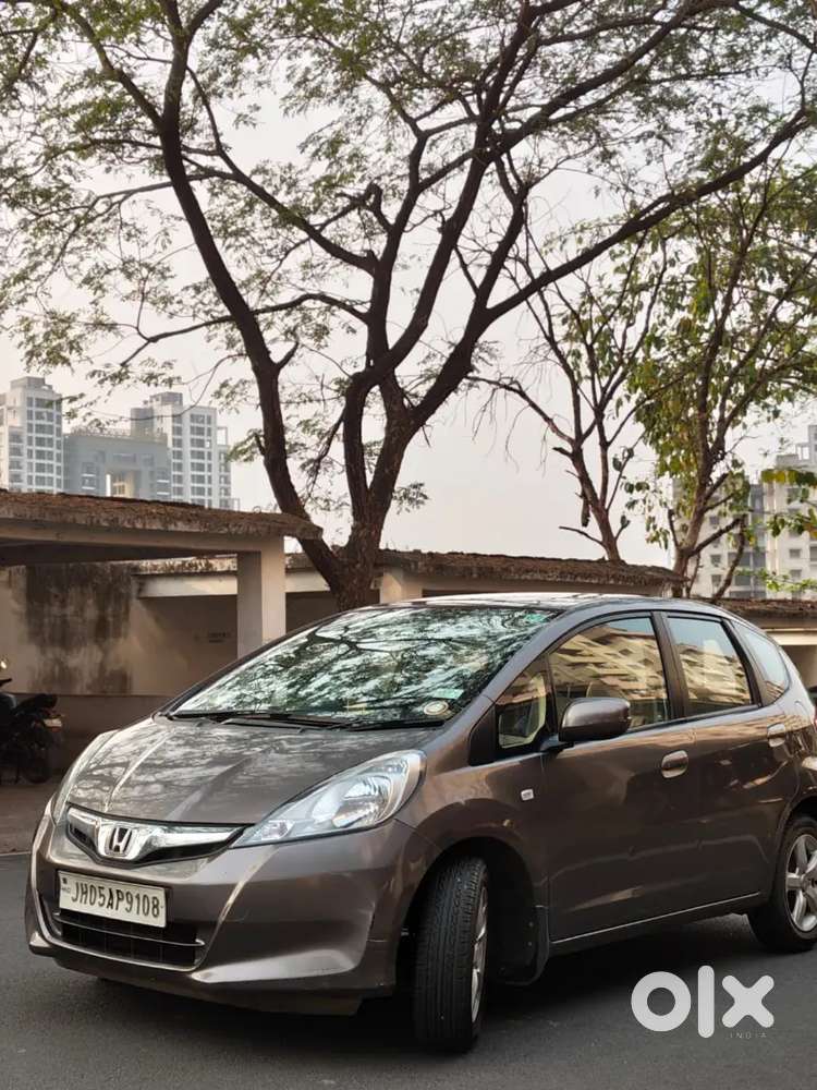 Honda Jazz 2012 Petrol Well Maintained (doctor Driven)