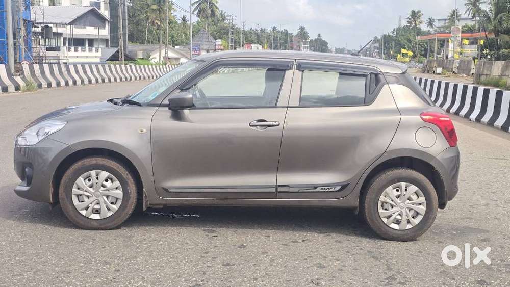 Maruti Suzuki Swift Lxi, 2018