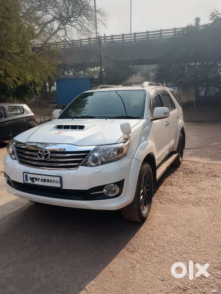 Toyota Fortuner 2013 Diesel 130000 Km Driven