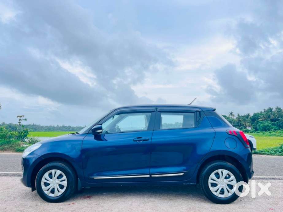 Maruti Suzuki Swift 1.2 Vxi (o), 2022, Petrol