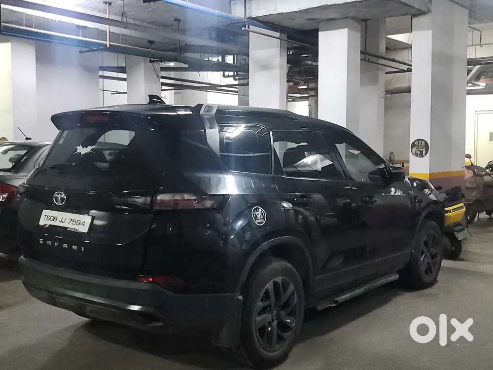 Tata Safari Diesel 2023 Dark Edition