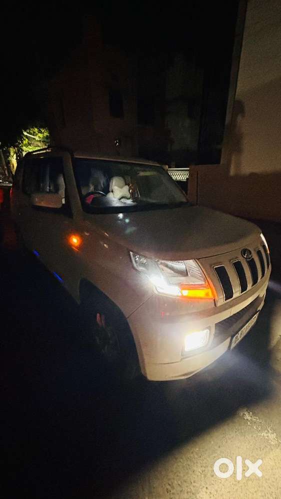 Mahindra Tuv 300 2017 Diesel Well Maintained