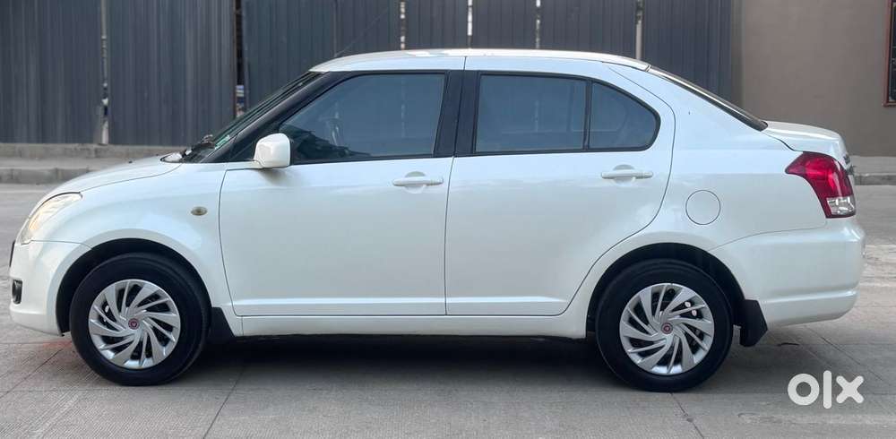 Maruti Suzuki Swift Dzire 1.2 Vxi Bsiv, 2011, Cng & Hybrids
