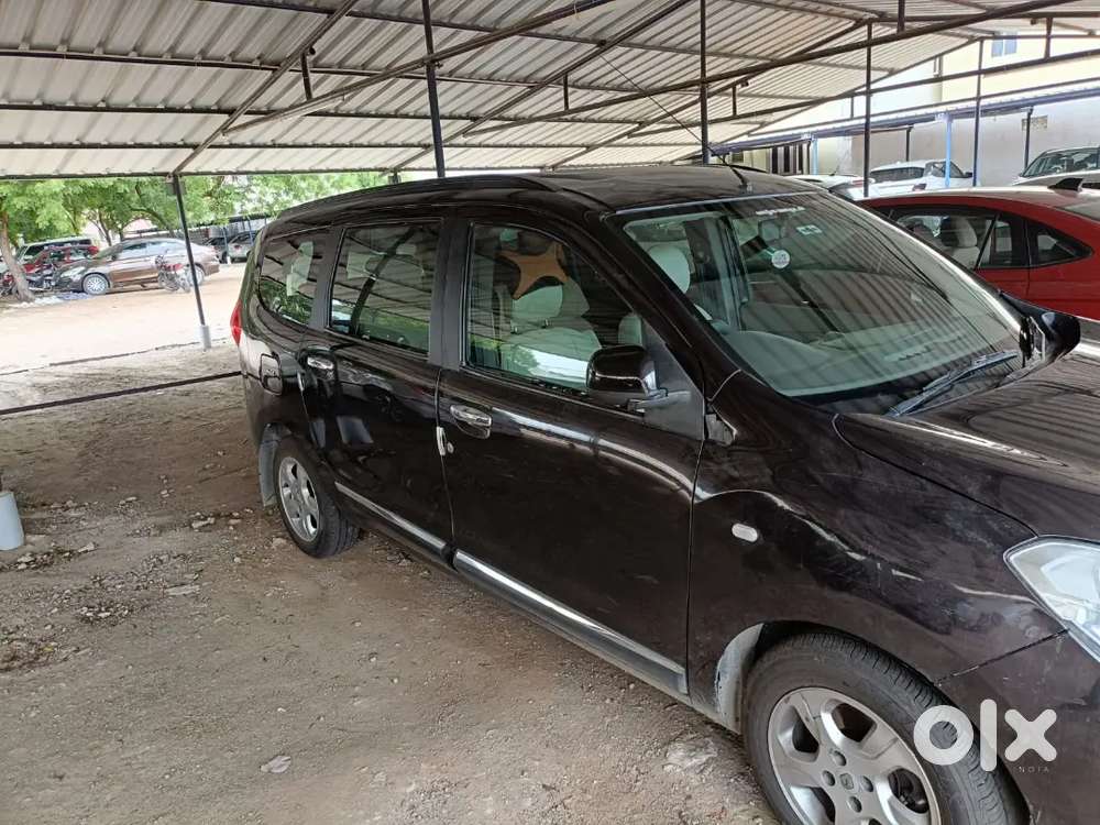 Renault Lodgy 2015 Diesel 120000 Km Driven